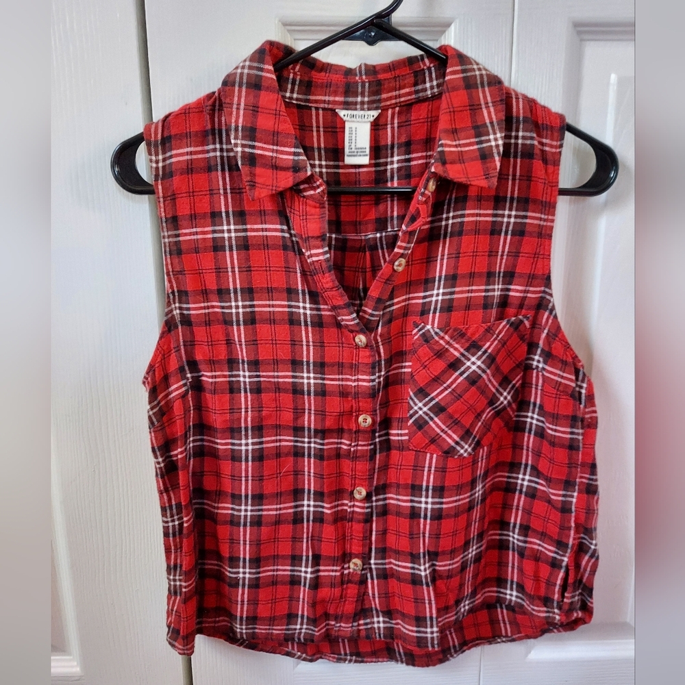 Forever 21 Red sleeveless flannel shirt size S